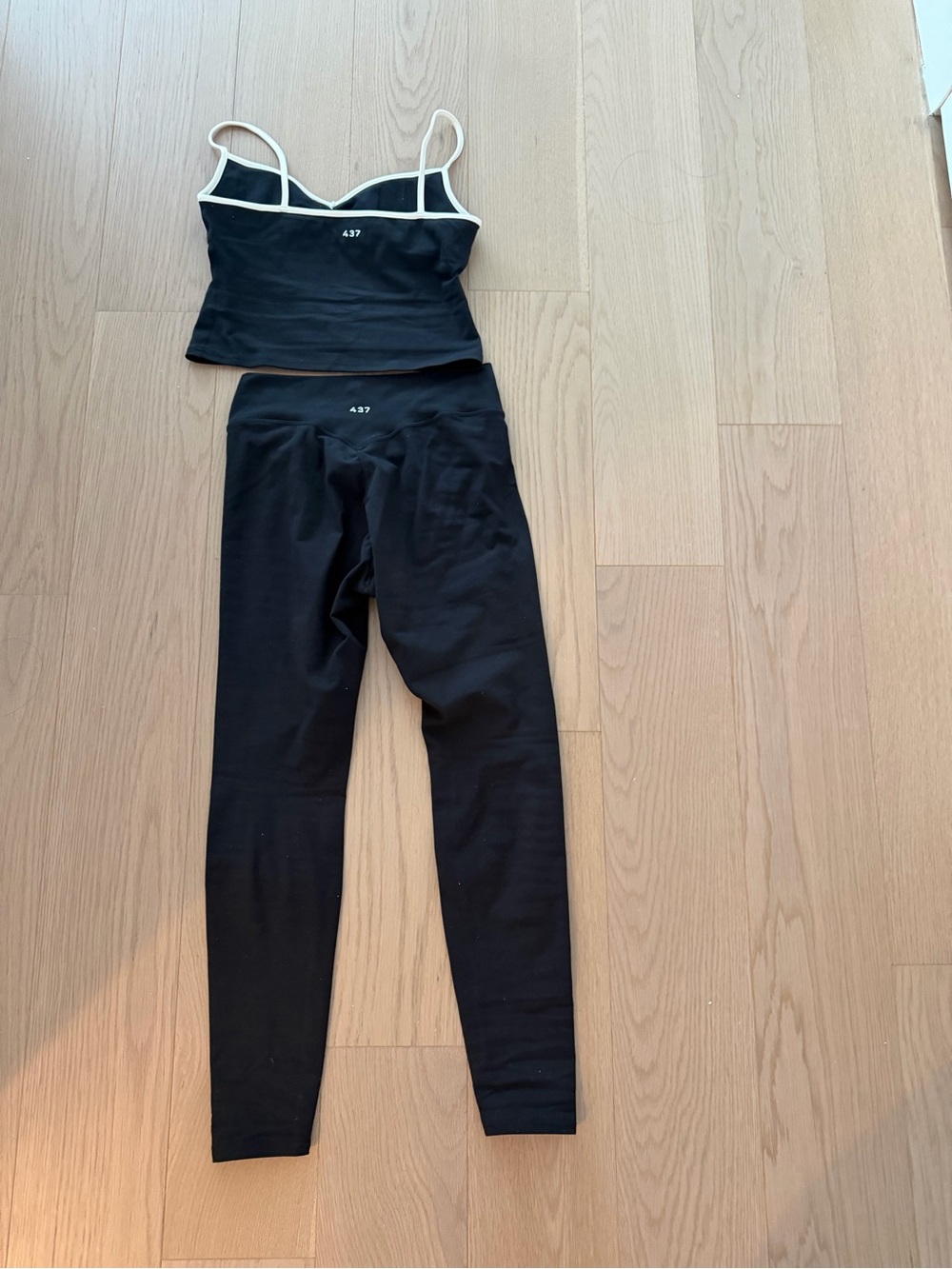 437 Matching Athleisure Set: The V Legging & Ballet Tank in Black Size Medium - Picture 10 of 10